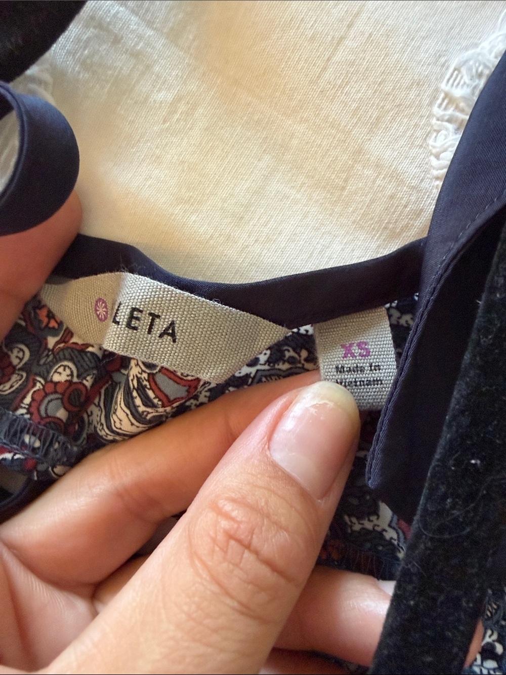 ATHLETA medallion dunes navy boho tassel tie tank XS - Picture 5 of 5